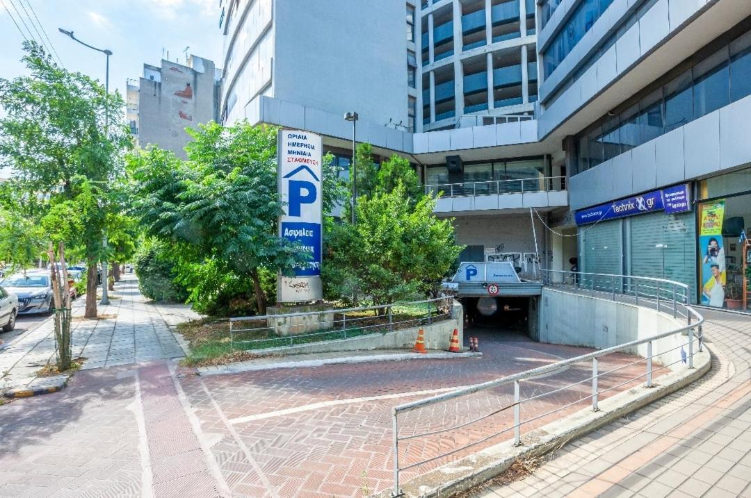 Railway Area Parking Апартаменты